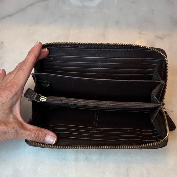 Coach Wallet RARE Zoe Brown Full Zip double Gold Buckles Multi Compartment - Picture 14 of 16